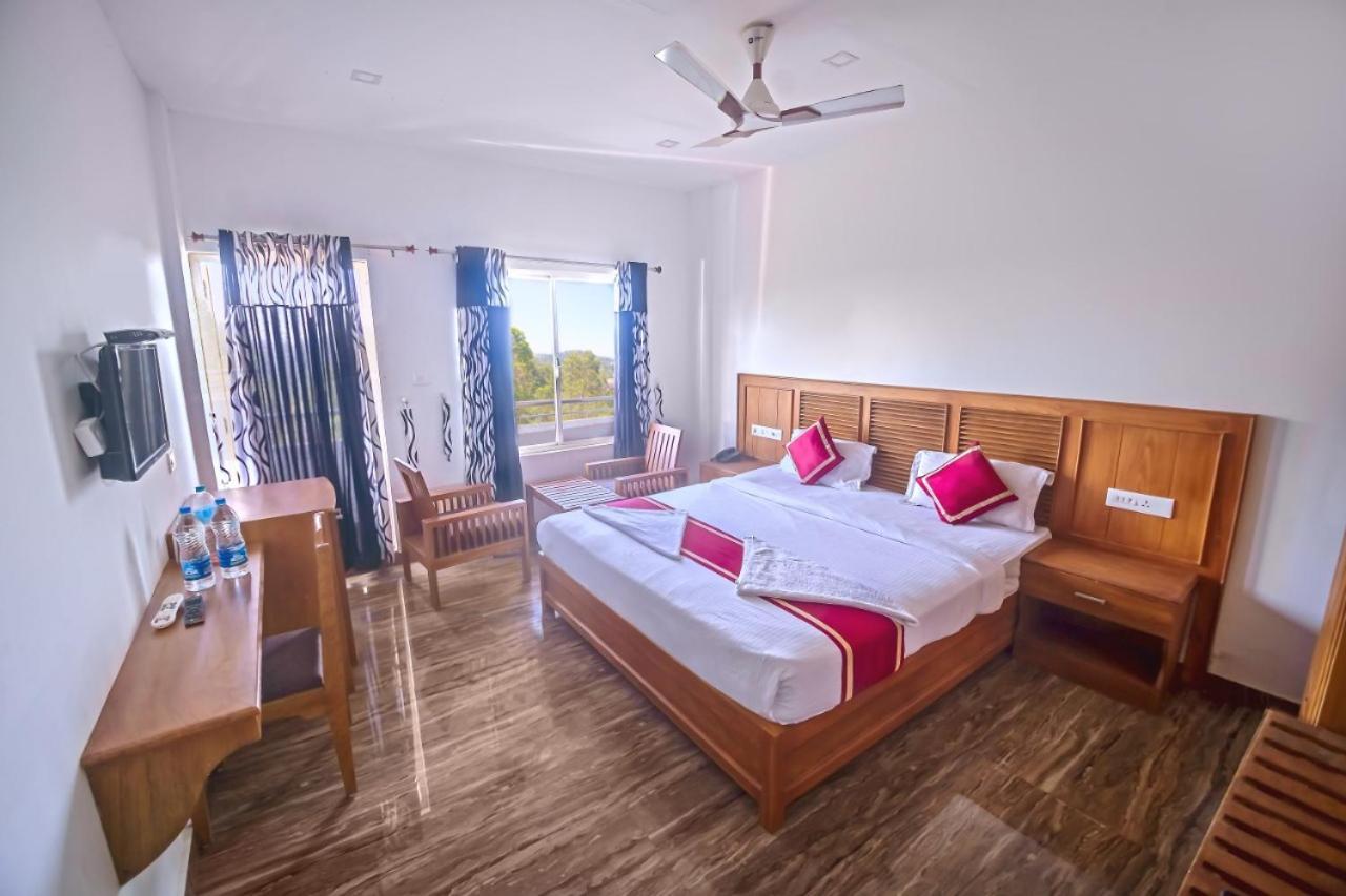 Princess De Munnar - 3 Star Hotel 特里凡得琅 外观 照片