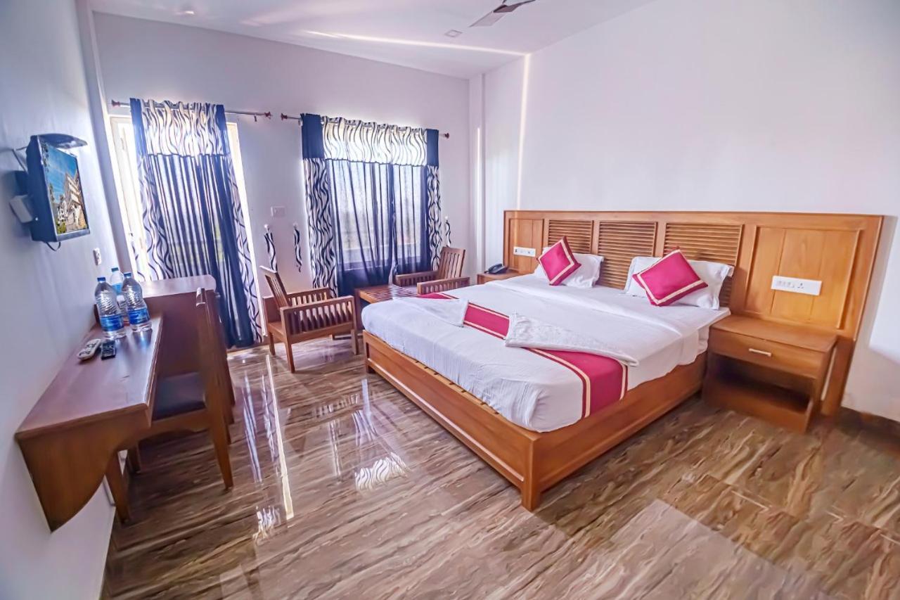 Princess De Munnar - 3 Star Hotel 特里凡得琅 外观 照片