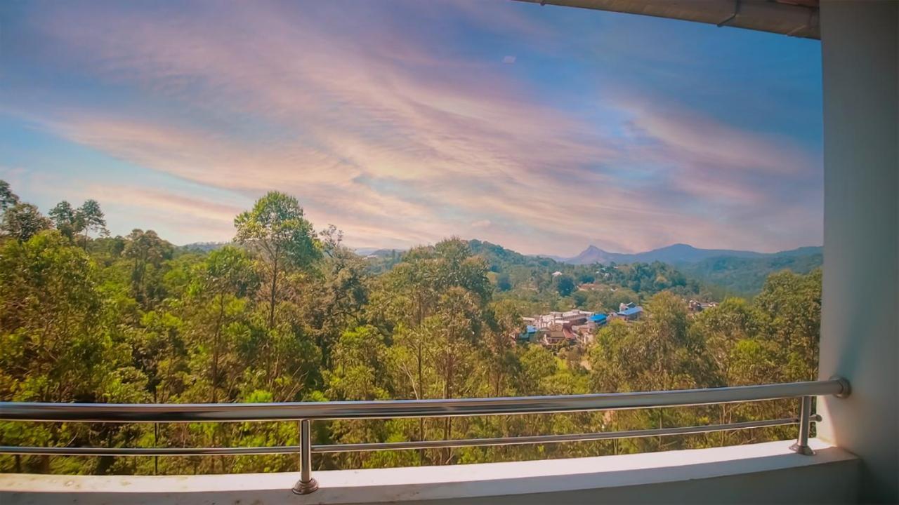 Princess De Munnar - 3 Star Hotel 特里凡得琅 外观 照片