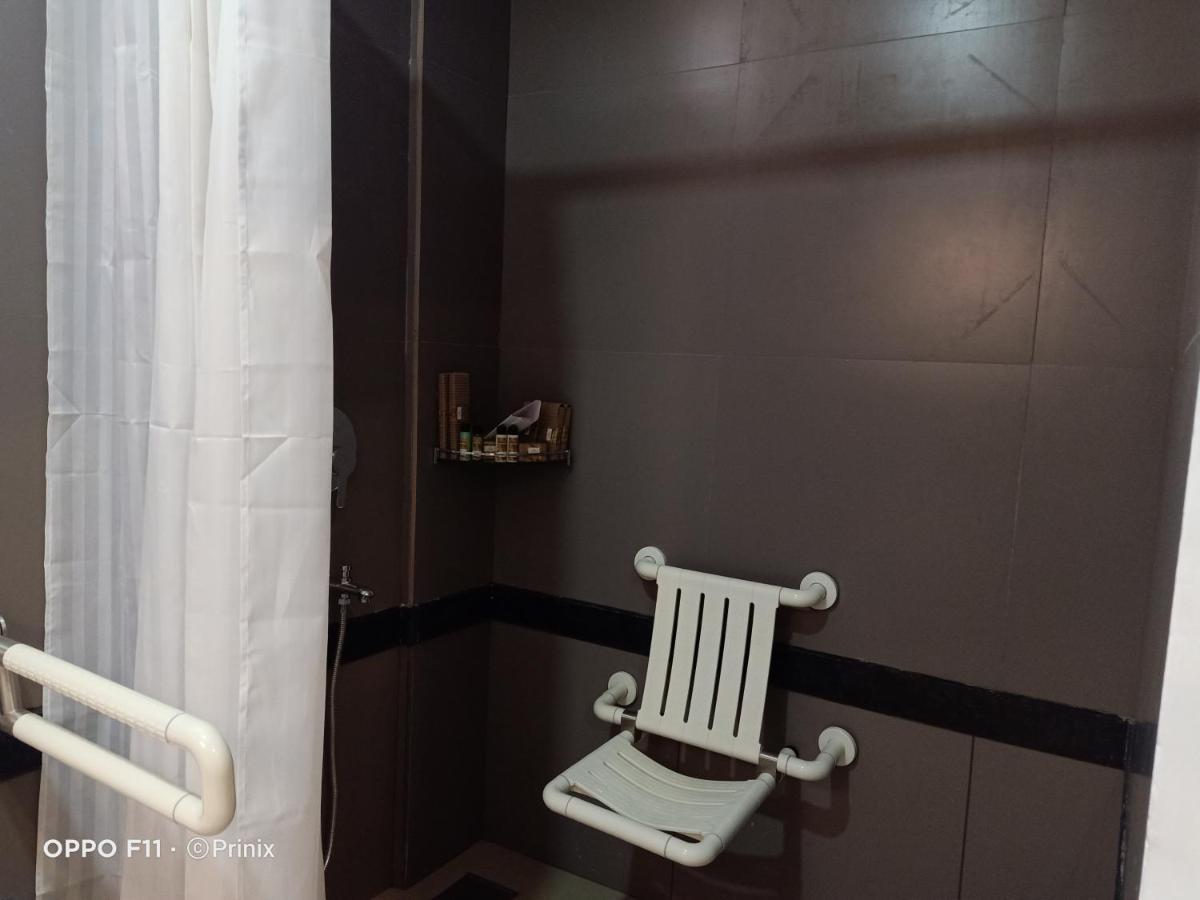 Princess De Munnar - 3 Star Hotel 特里凡得琅 外观 照片