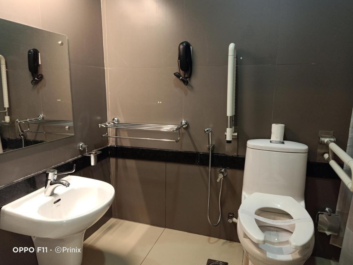Princess De Munnar - 3 Star Hotel 特里凡得琅 外观 照片