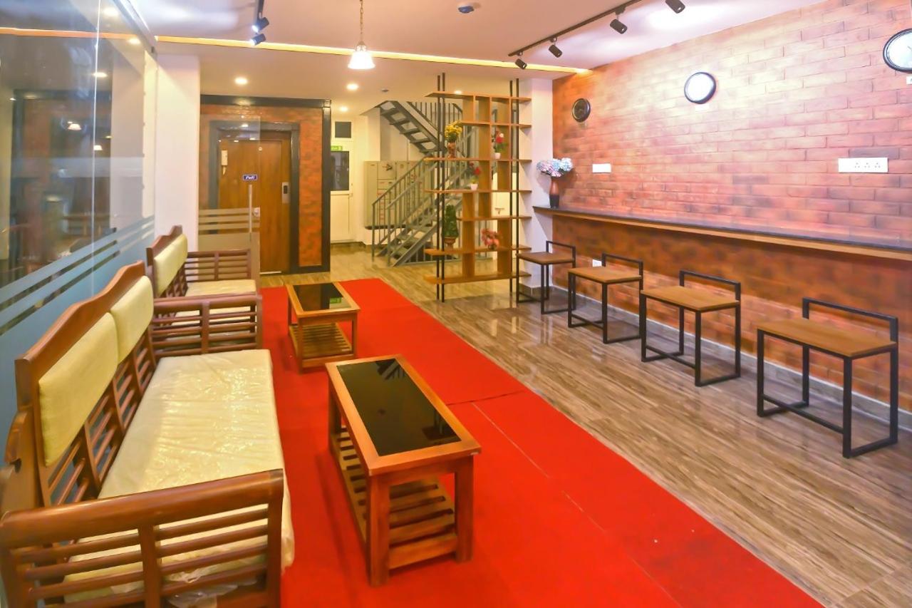 Princess De Munnar - 3 Star Hotel 特里凡得琅 外观 照片