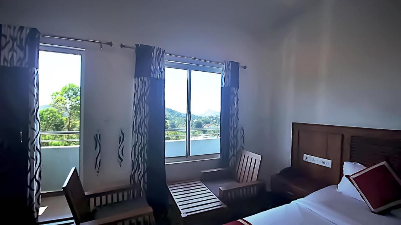 Princess De Munnar - 3 Star Hotel 特里凡得琅 客房 照片